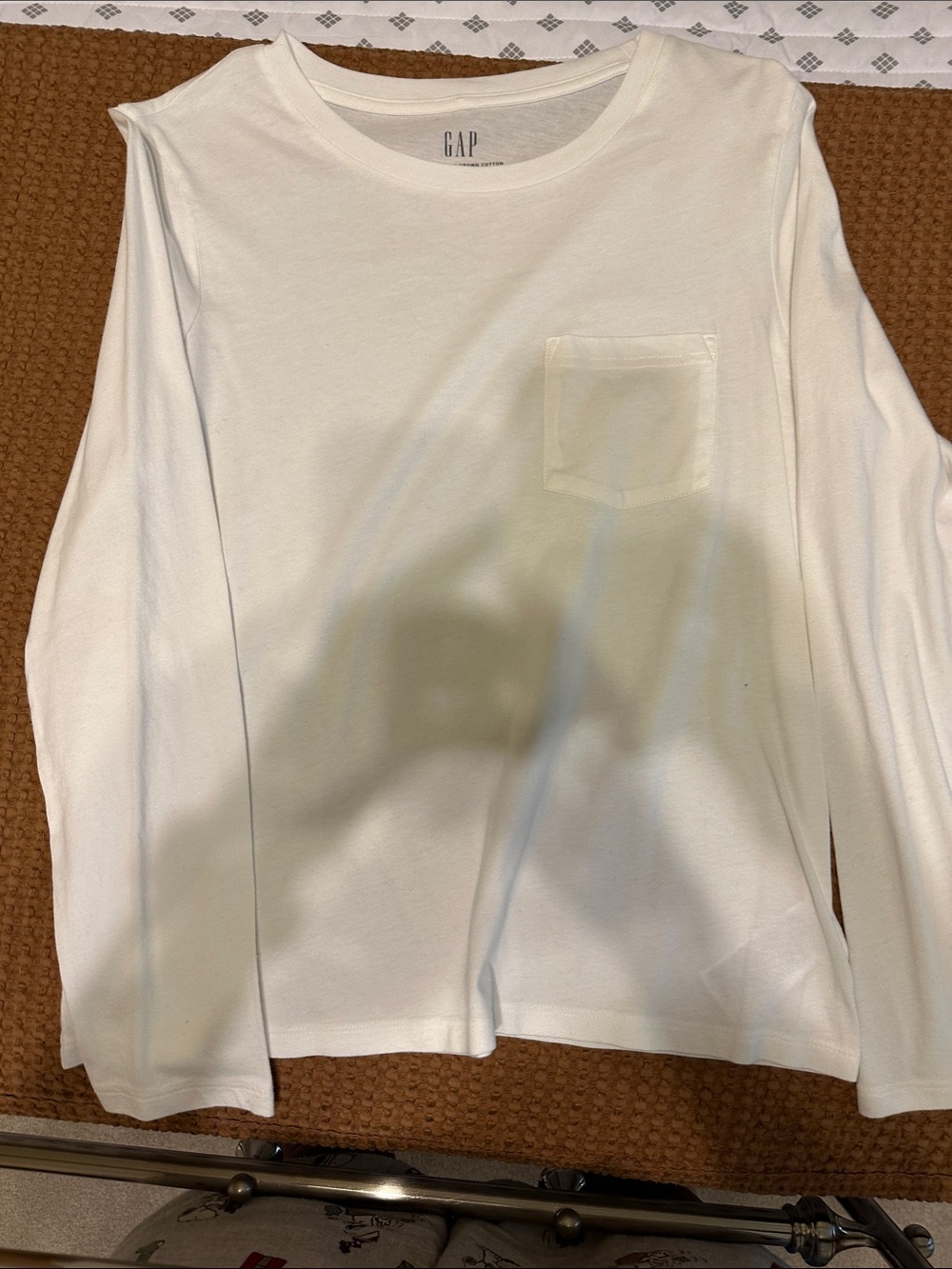 GAP White Long Sleeve Pocket Tee